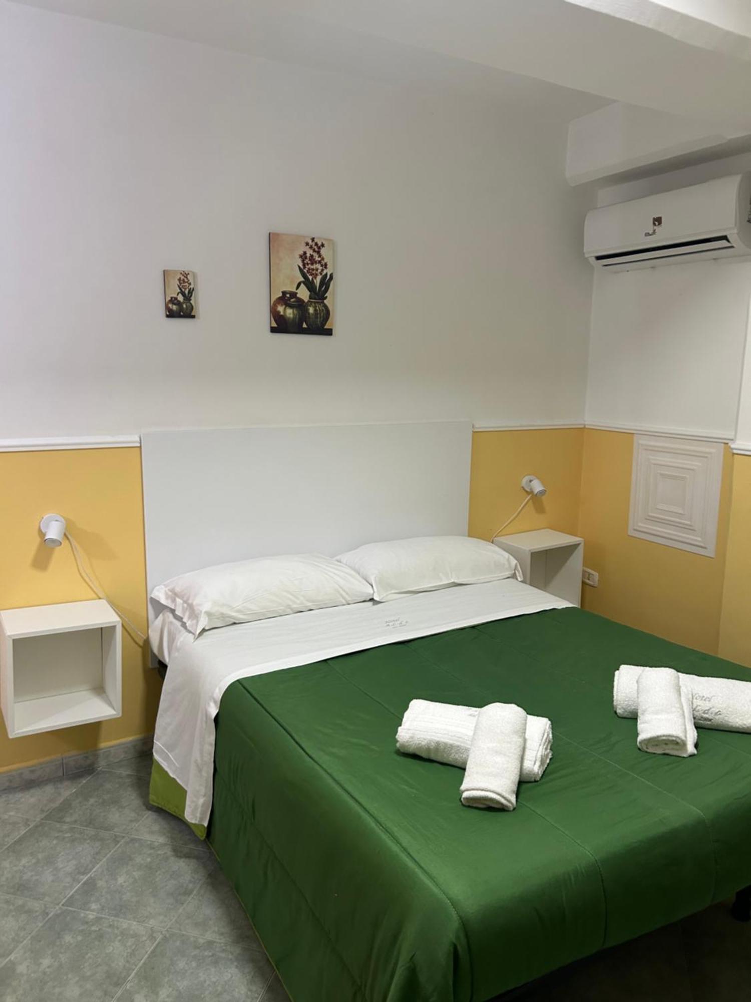 Hotel Alloggio Del Conte 나폴리 외부 사진